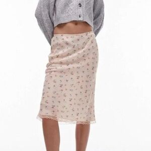 Topshop long skirt with floral pattern (NWT)